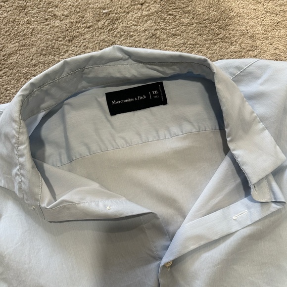 Men’s Abercrombie Long-Sleeve Performance Button-Up Shirt XXL Tall Light Blue - Picture 2 of 3